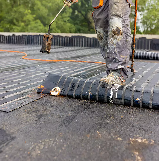 Trusted Membrane Leak Repair: Sealing Alpine's Flat Roofs Against Water Intrusion