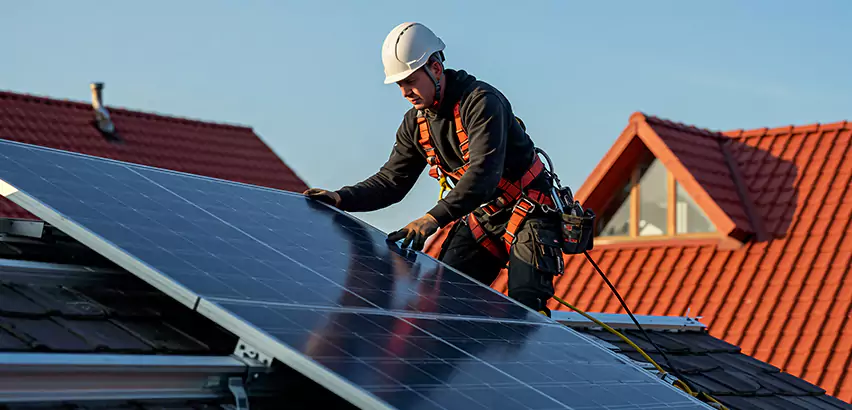 Solar Panels on Steel Roof Installation in Alpine